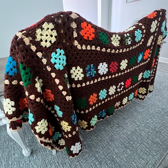 VTG Boho Retro Throw, Granny Square Afghan, Crochet Jewel-Tone Blanket 88” x 67” - Picture 6 of 7